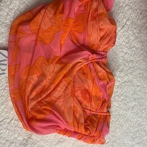 ZARA CROPTOP IN ORANGE AND PINK FLORAL PATTERS, sheer polyester, hidden side zip